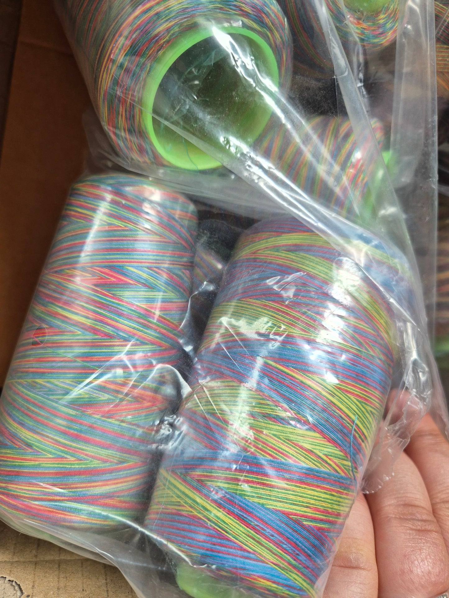 Rainbow overlocker Thread cone Gold/Green/Red