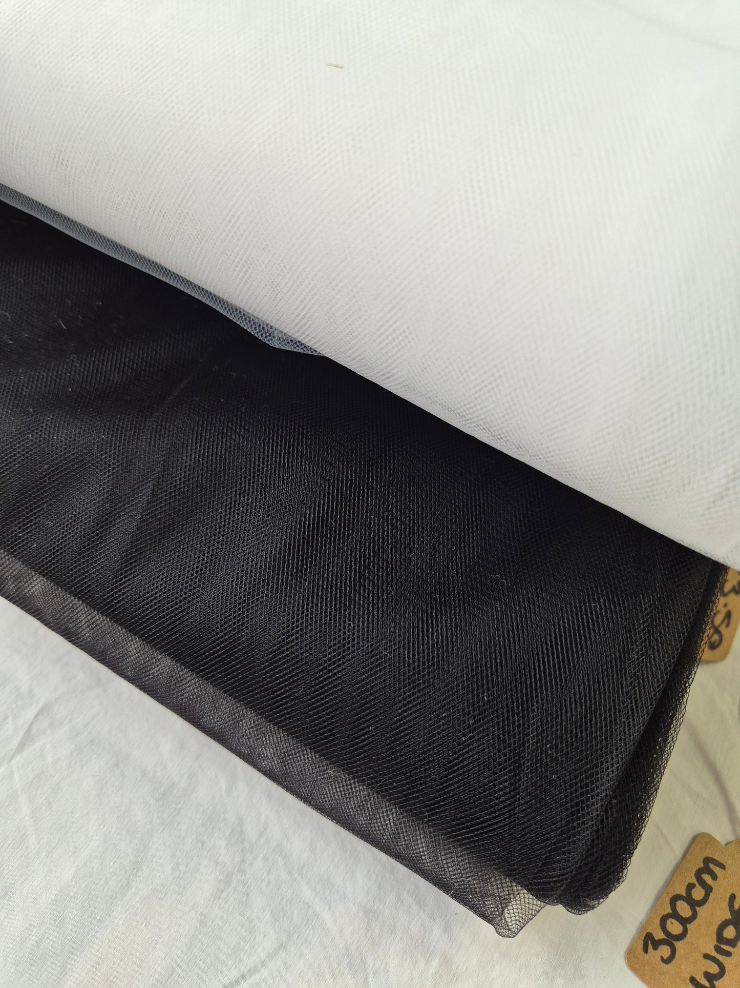Dress net 300cm wide