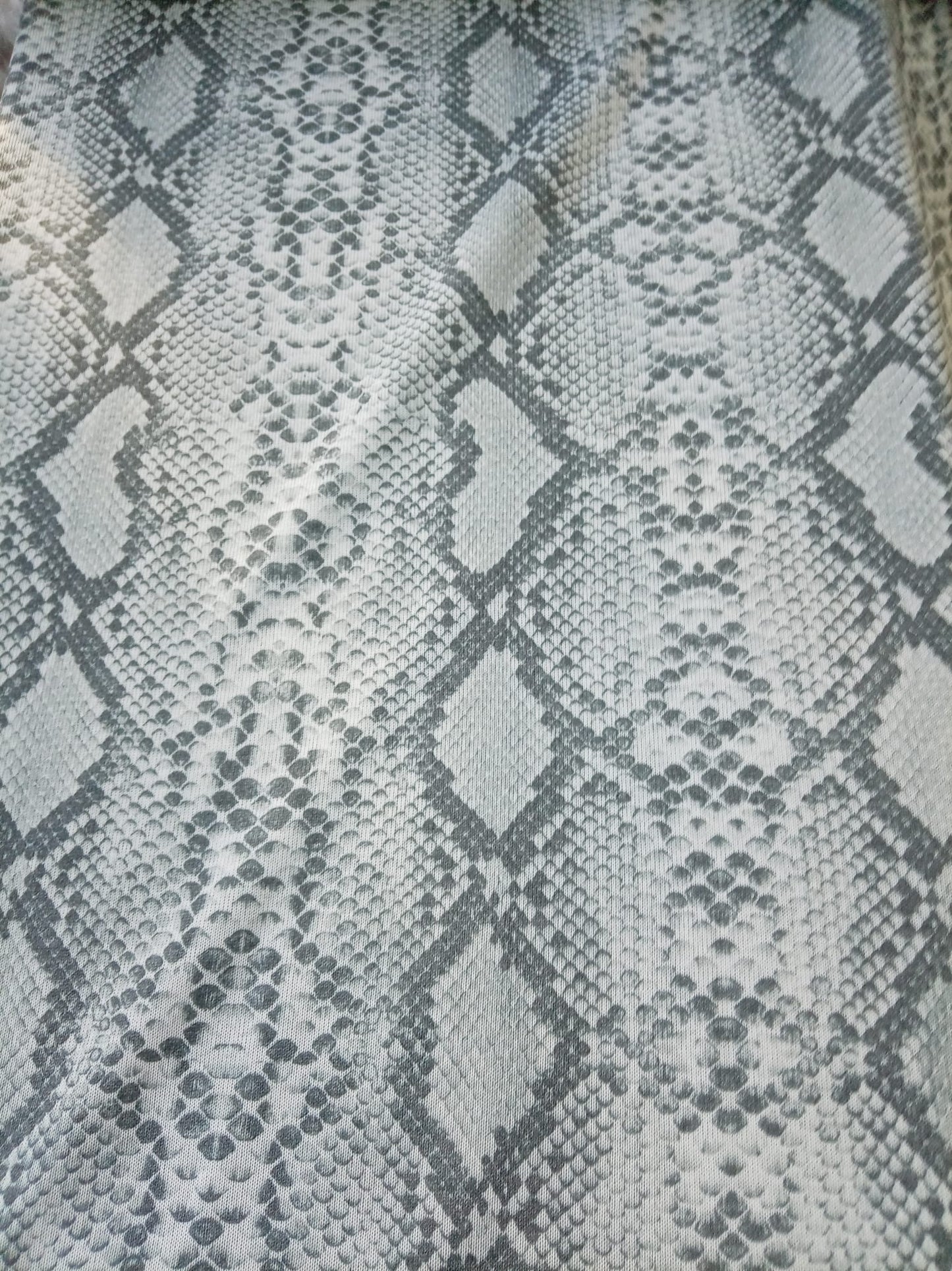 Snakeskin knit jersey
