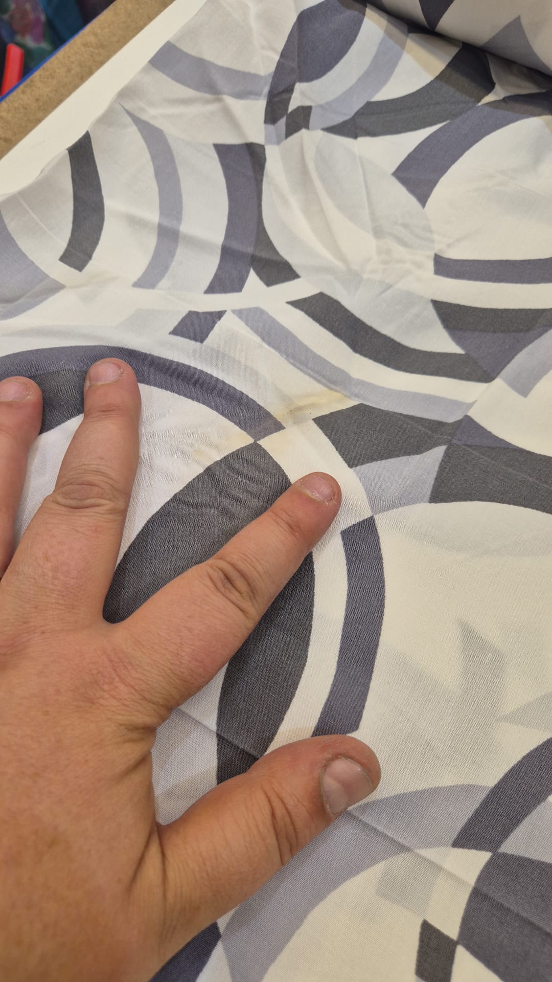 100% viscose circles