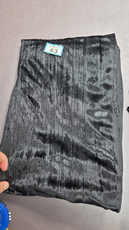 Number 43 black velvet 3m