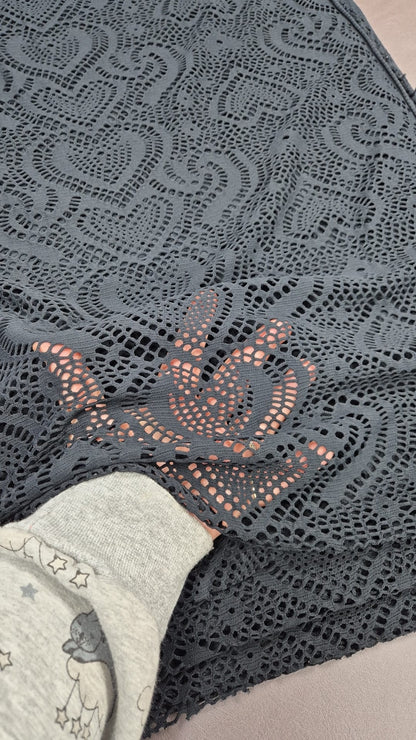 Number 38 lace hearts 2m