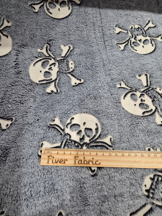 Glow in the dark skulls cuddle fleece