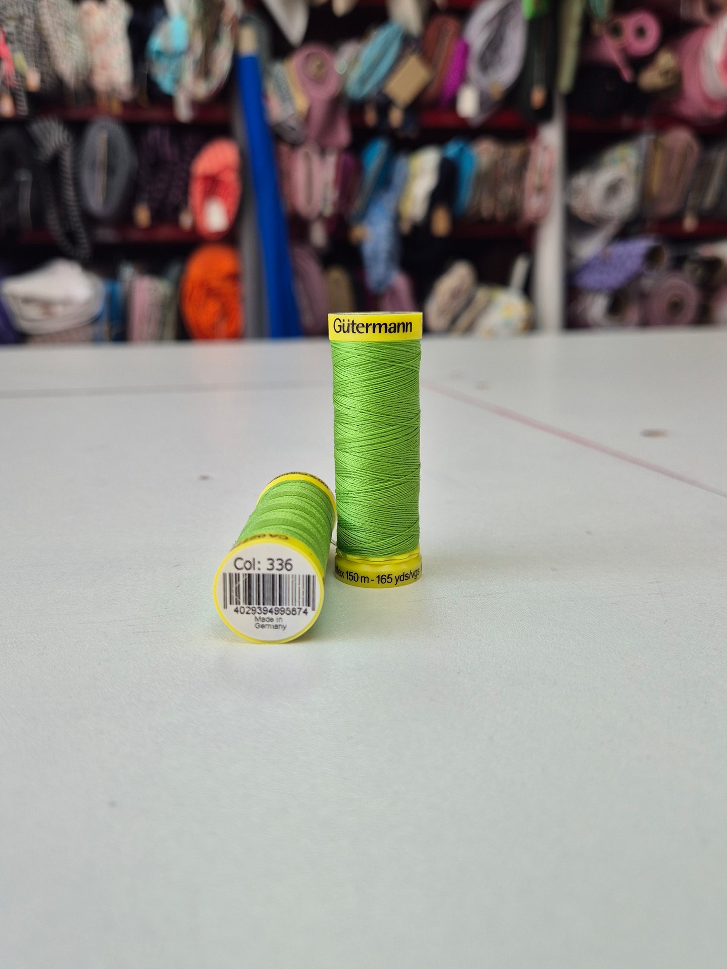 Thread maraflex gutterman (perfect for stretch fabrics) 60 colours