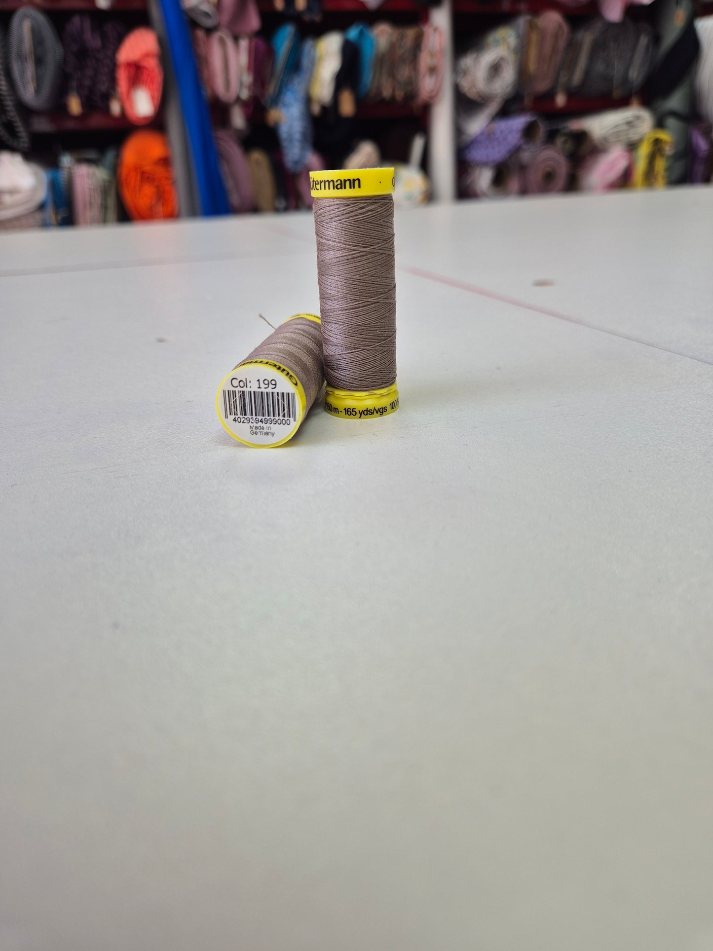 Thread maraflex gutterman (perfect for stretch fabrics) 60 colours