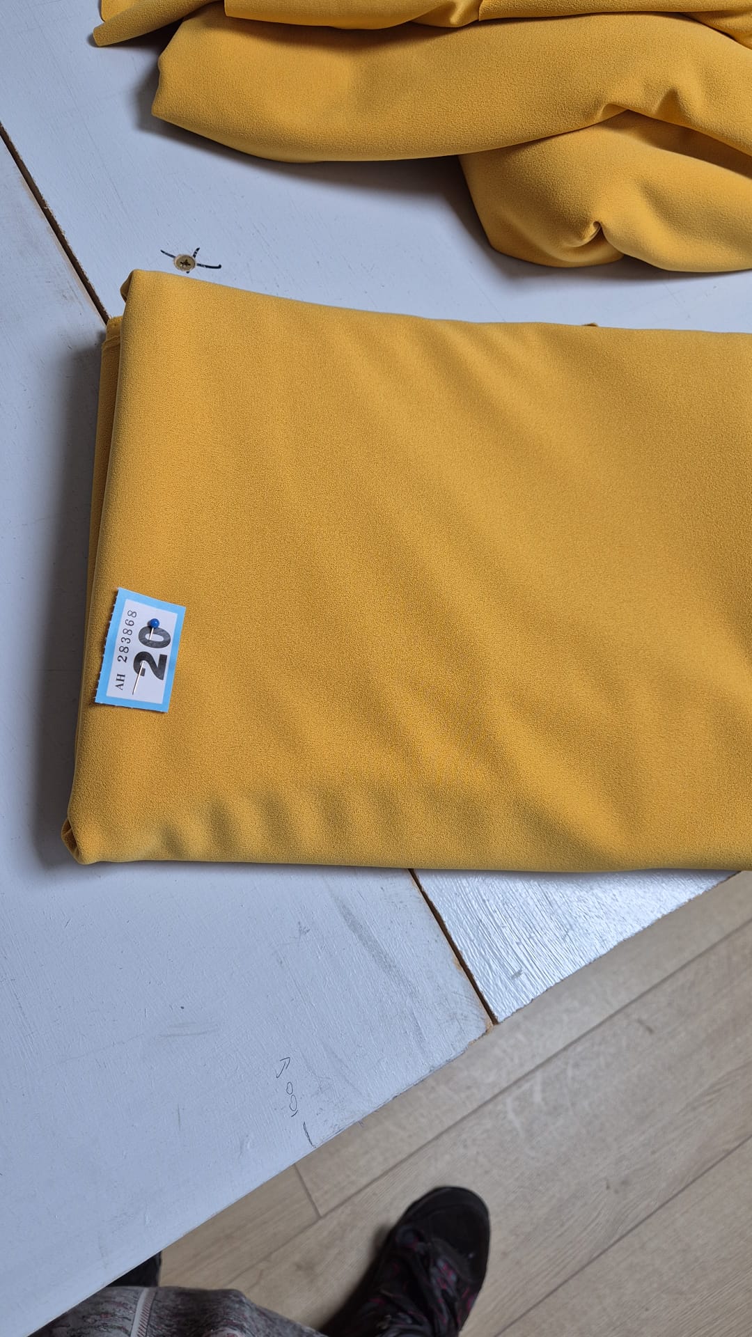 Number 20 gold scuba crepe 2m