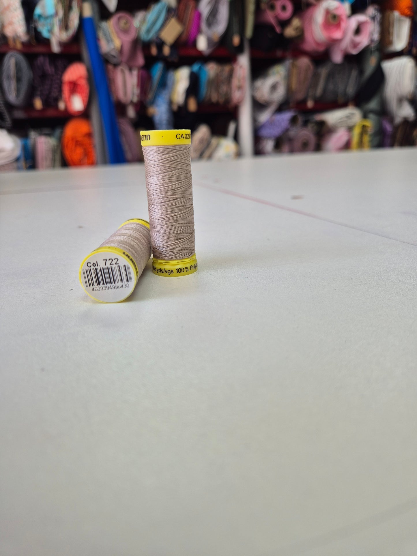 Thread maraflex gutterman (perfect for stretch fabrics) 60 colours