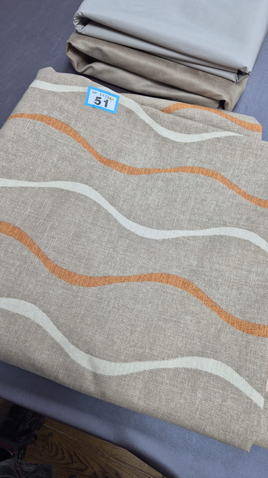 Number 51 wavy upholstery/ curtains 3m