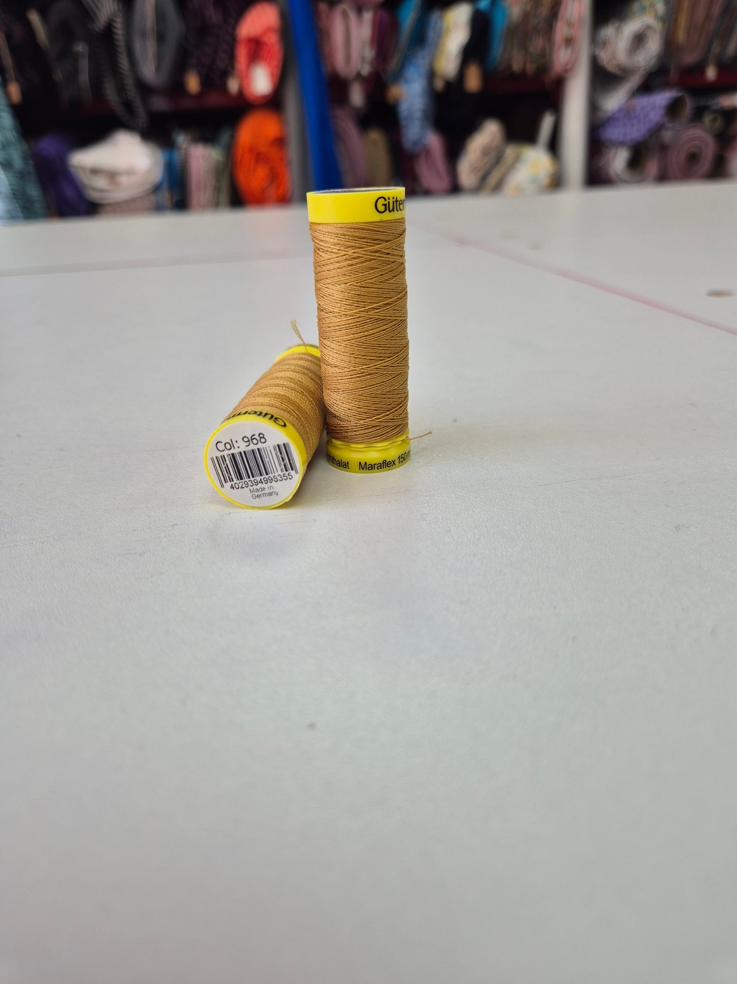 Thread maraflex gutterman (perfect for stretch fabrics) 60 colours