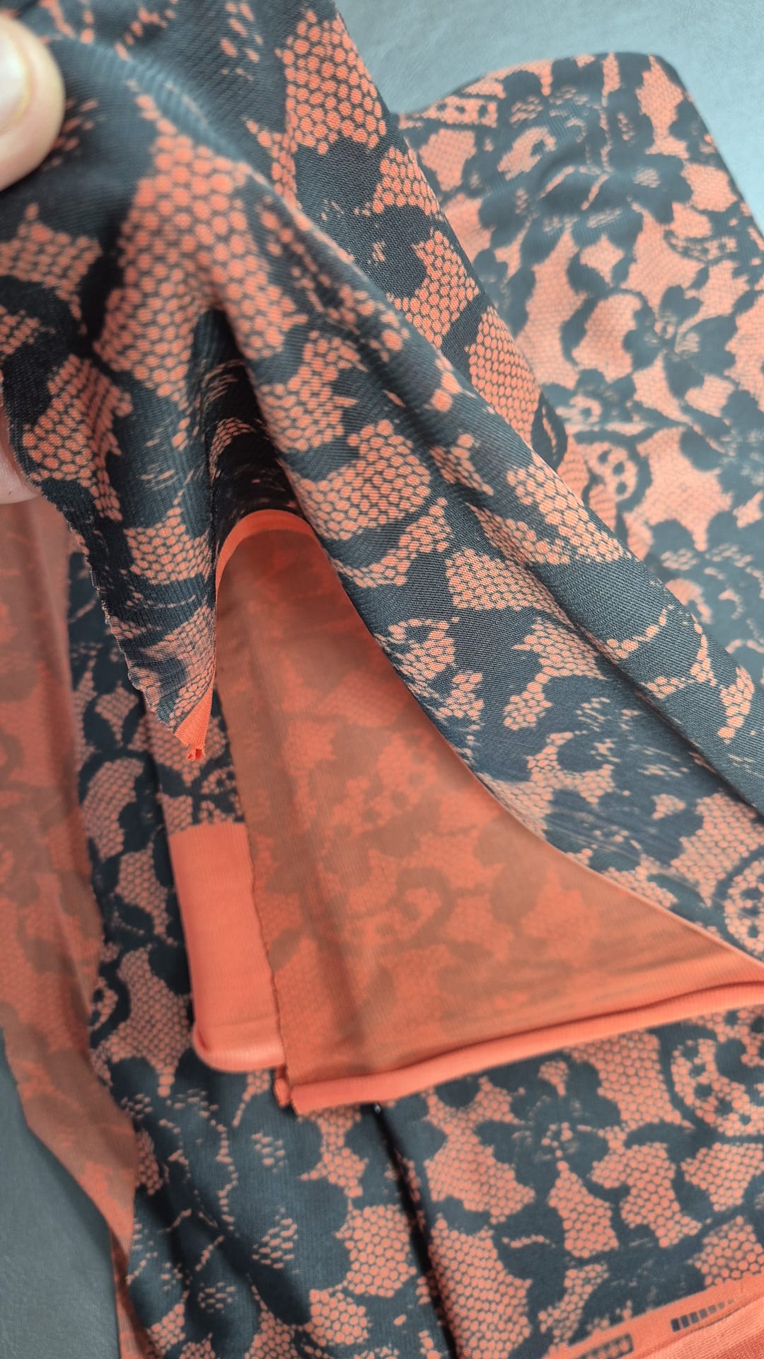 Number 36 Lace look jersey 3m