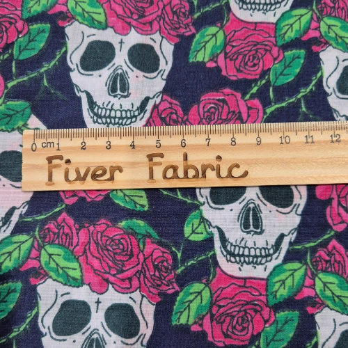 Skulls and roses on navy