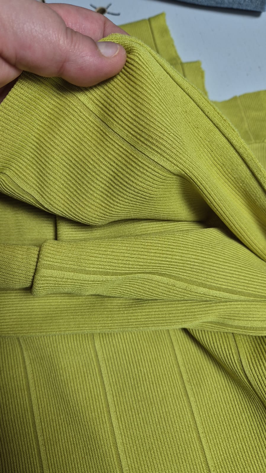 Number 6 wide ribbed jersey 3m