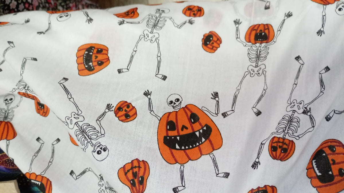 Pumpkin skeletons polycotton