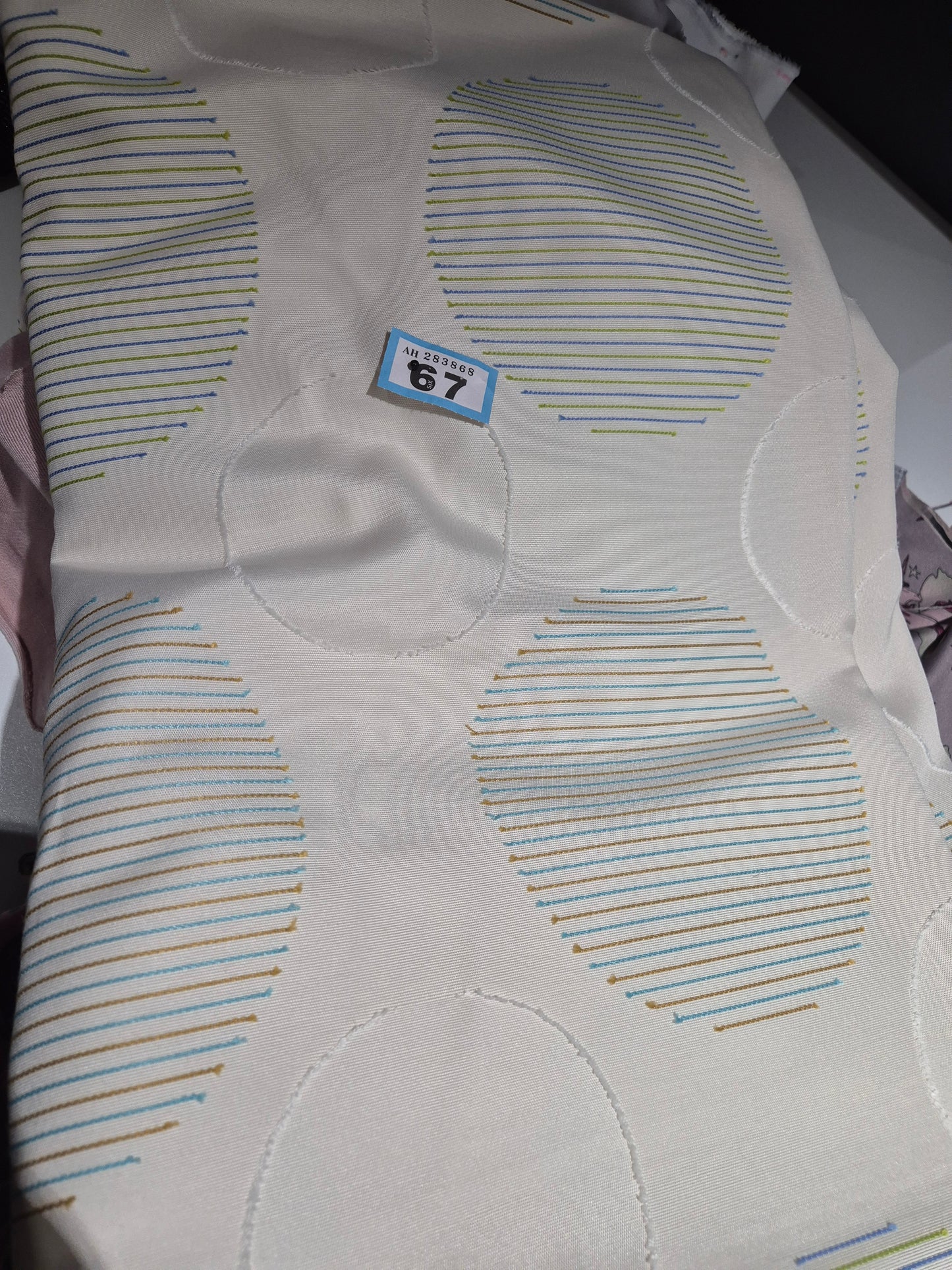 Number 67 circles upholstery canvas 3m