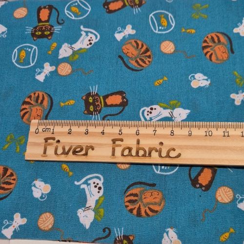 Kitty cats on Teal