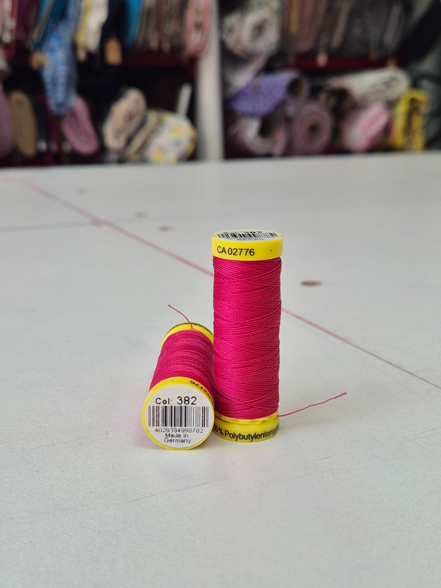 Thread maraflex gutterman (perfect for stretch fabrics) 60 colours