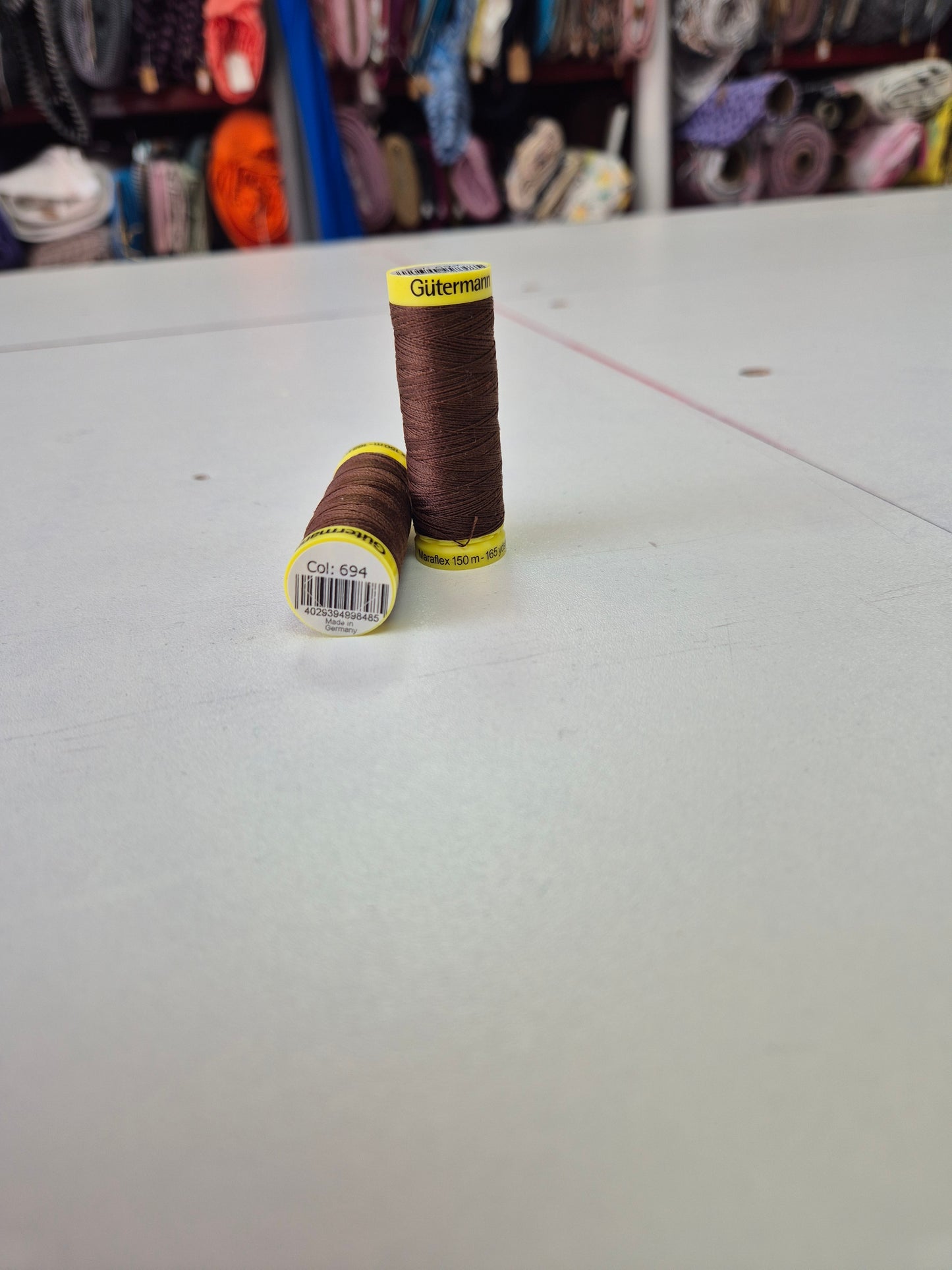 Thread maraflex gutterman (perfect for stretch fabrics) 60 colours