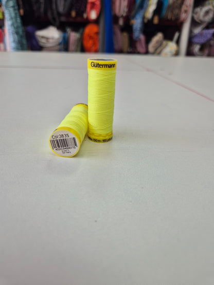 Thread maraflex gutterman (perfect for stretch fabrics) 60 colours