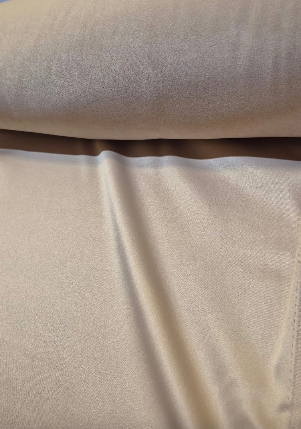 John Loudens beige