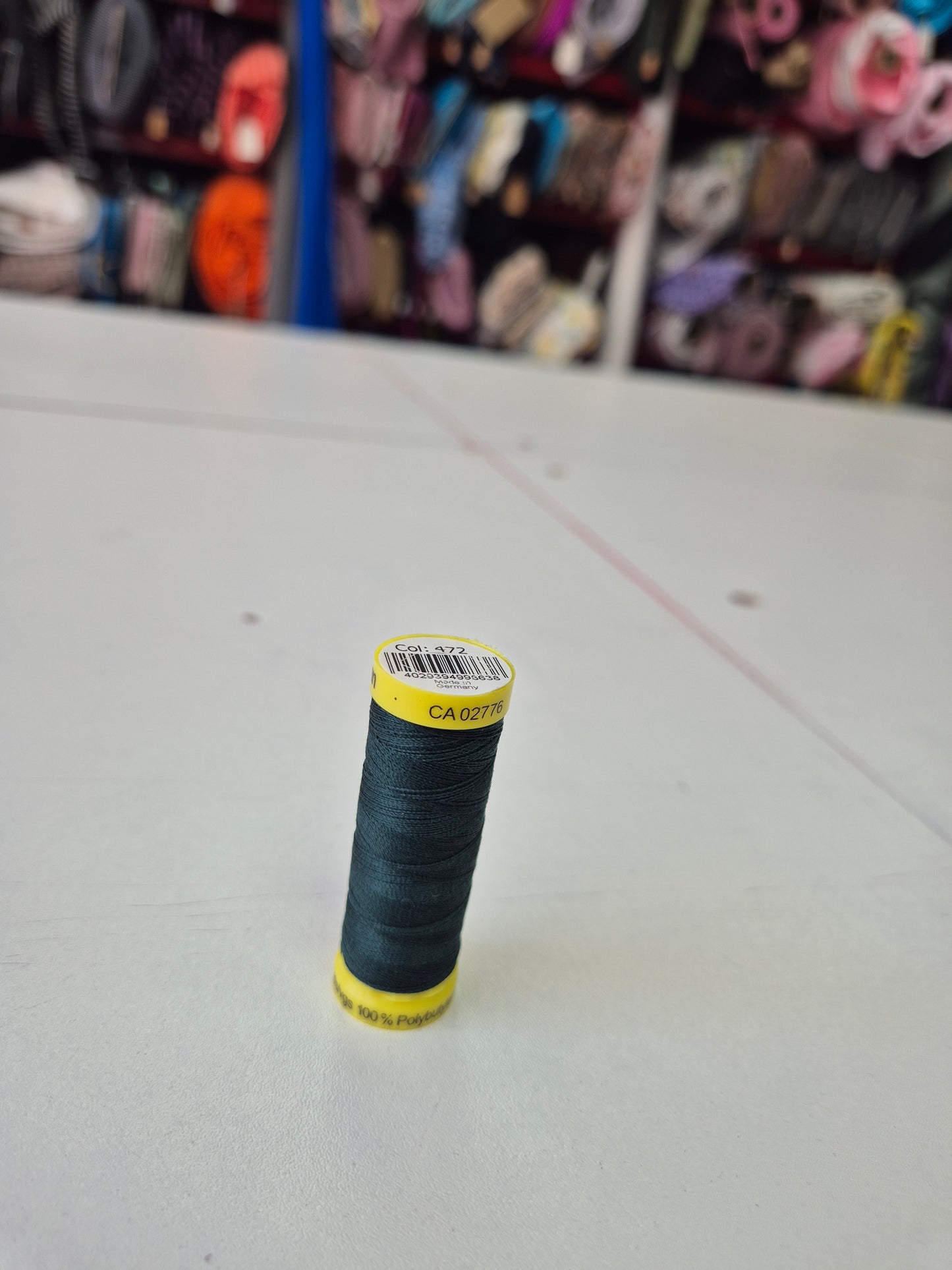 Thread maraflex gutterman (perfect for stretch fabrics) 60 colours