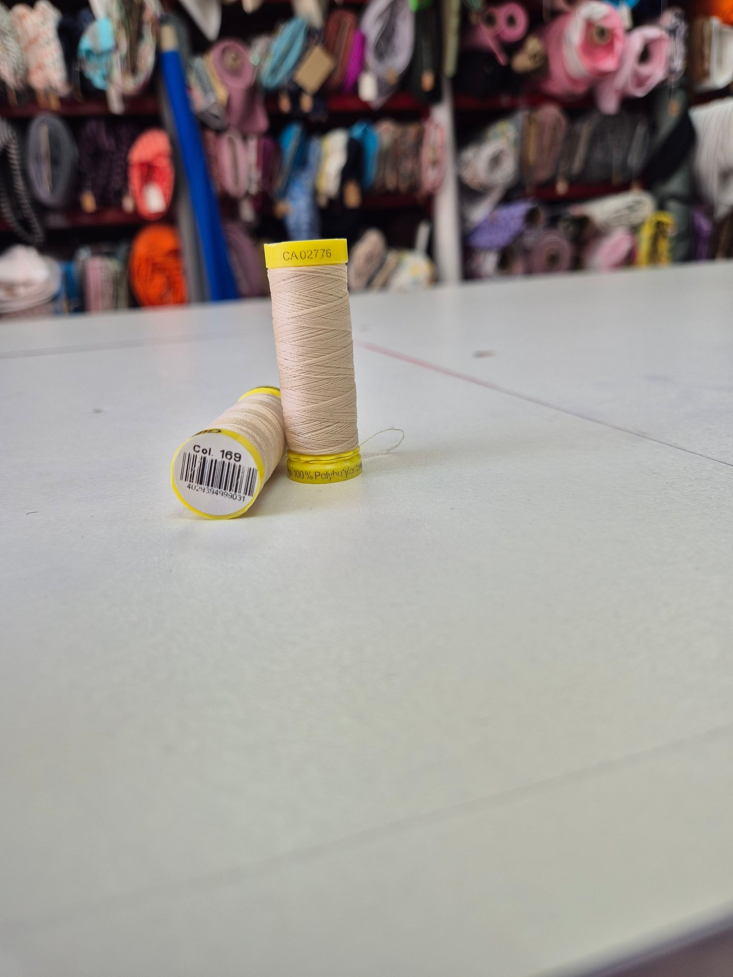 Thread maraflex gutterman (perfect for stretch fabrics) 60 colours