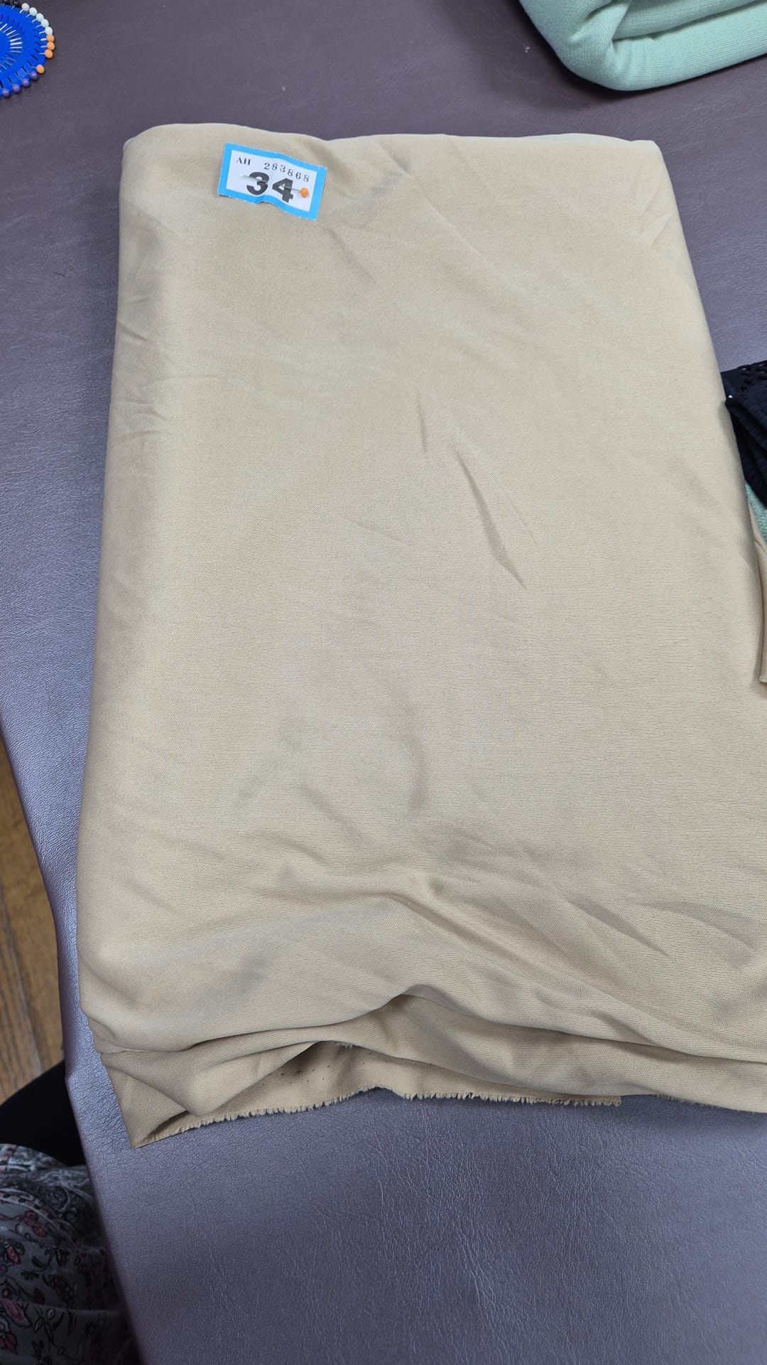 Number 34 Beige stretch 3m
