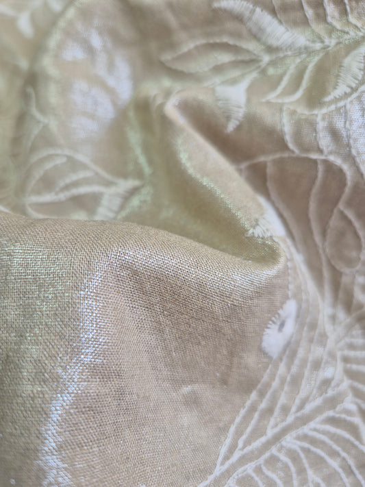 Embroidered linen with shimmer