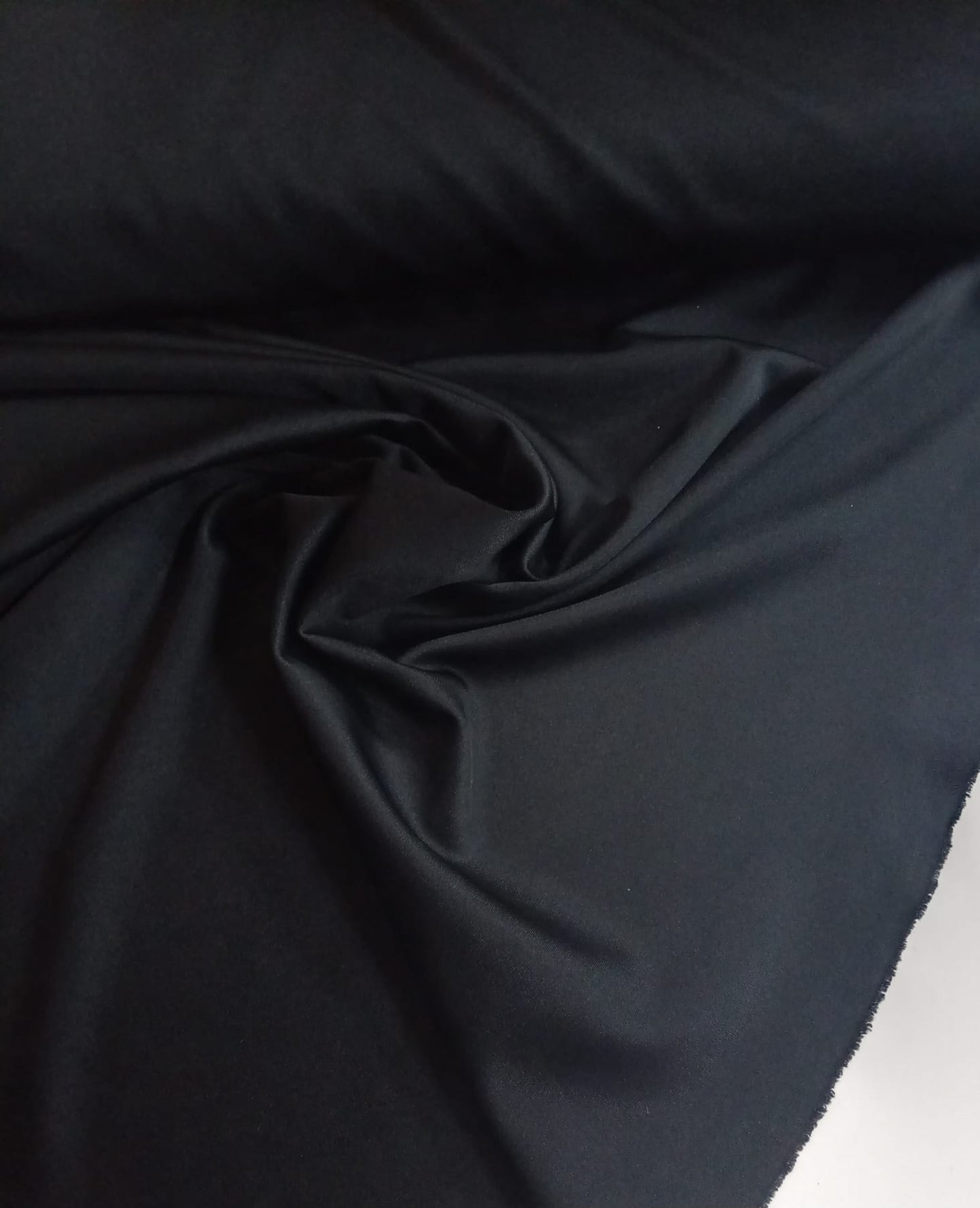 Black ponte