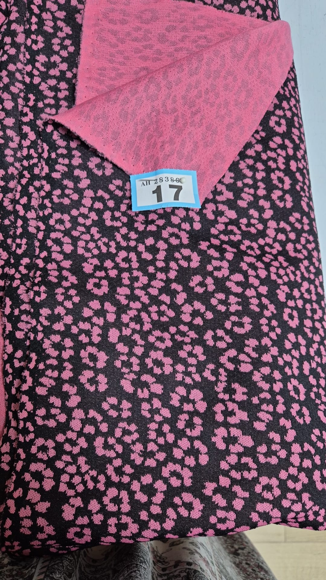 Number 17 jacquard ponti 3m