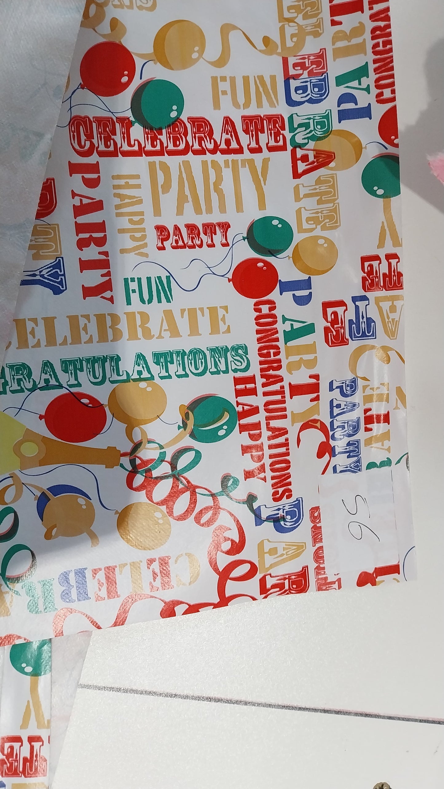 Number 56 pvc white party 3m