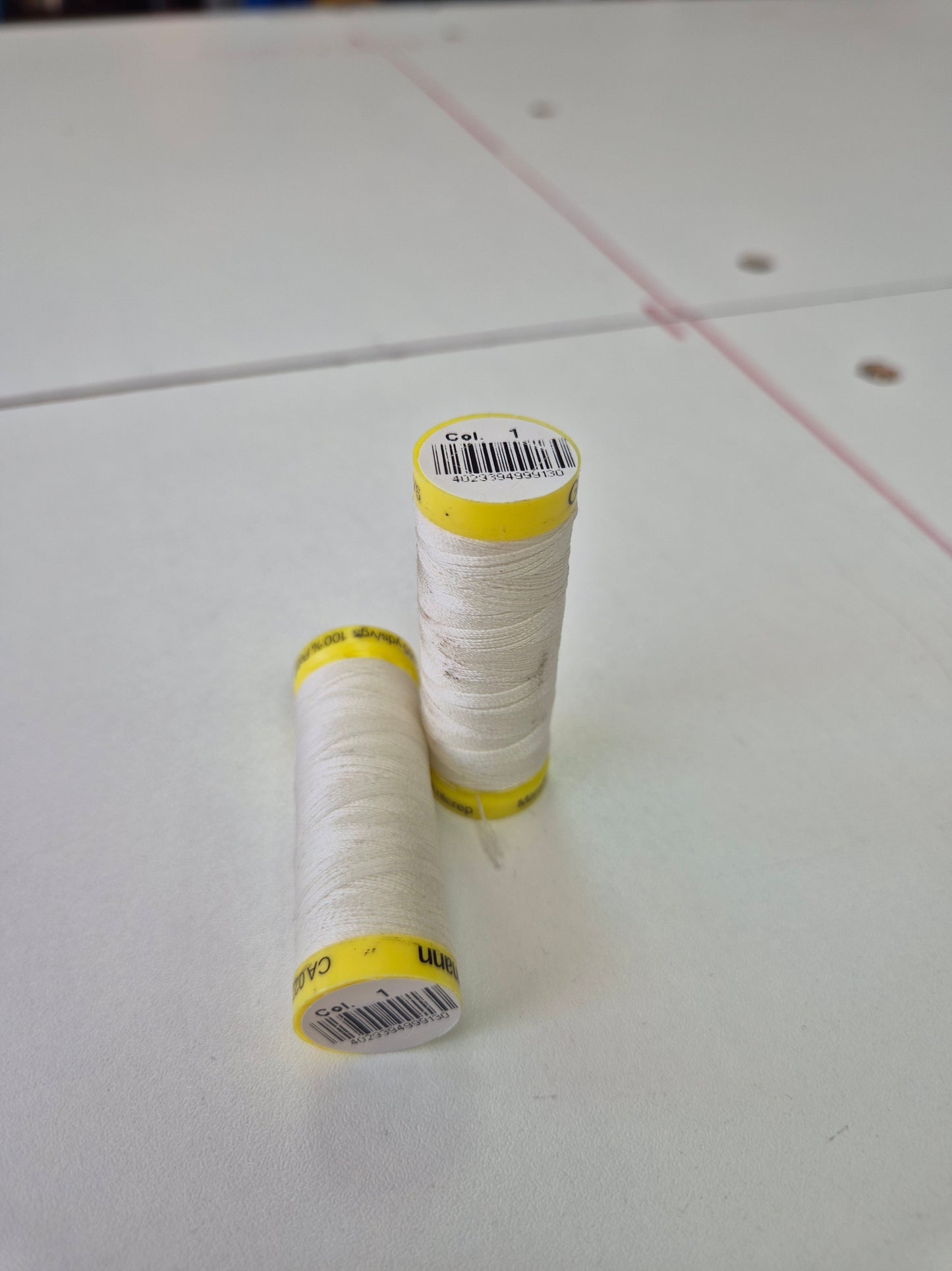 Thread maraflex gutterman (perfect for stretch fabrics) 60 colours