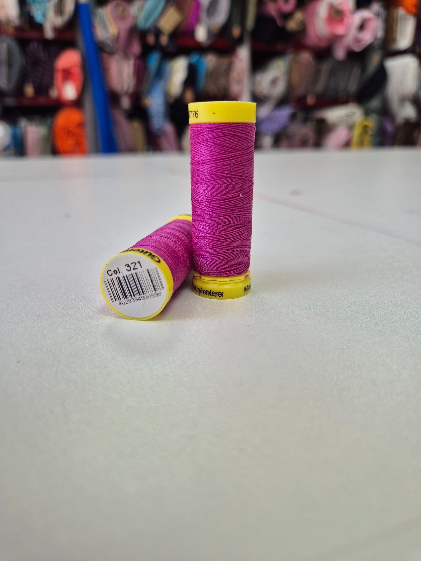 Thread maraflex gutterman (perfect for stretch fabrics) 60 colours